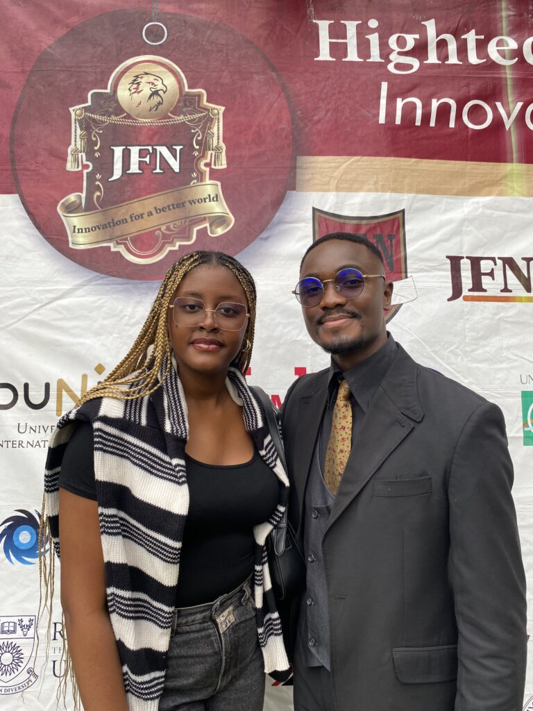 ZAMO NKOLO ALYSSA : 7 Raisons Puissantes Pour Lesquelles Cette Femme Inspirante Me Pousse à Dépasser Mes Limites ZAMO NKOLO ALYSSA créatrice de contenu digital et IA TikTok Cameroun - ABANDA Camille